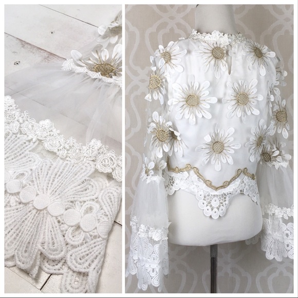 *LAST ONE!* Petals and Lace Bell Sleeve Crop Top - Picture 5 of 8